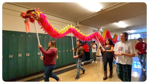 Chinese New Year's Spirit --- Dragon Dance