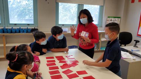 Zhang Wenyu with students