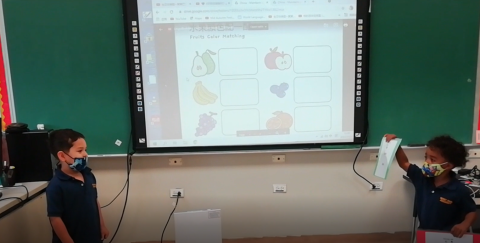 We learn how to ask and answer what color is it? It's red/blue/green/brown/yellow” in Chinese.