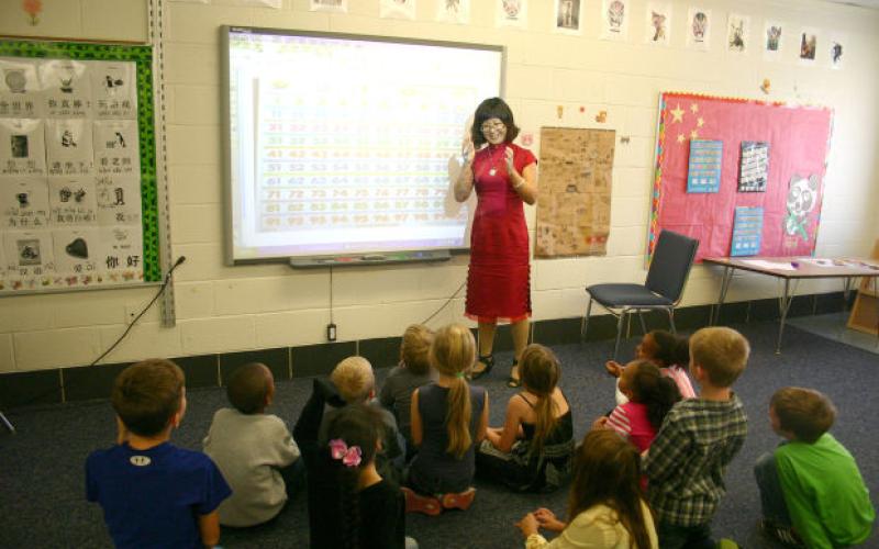 Fort Meade: Manor View Elementary School offers Mandarin